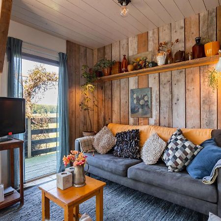 Holiday Home Polderzicht Zuid-Beijerland Buitenkant foto